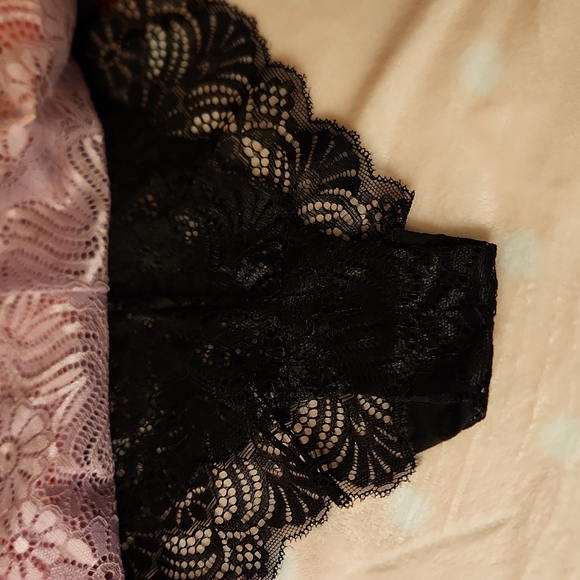 Juicy Couture 3 Pack Lace Cheeky Panties - Picture 6 of 7